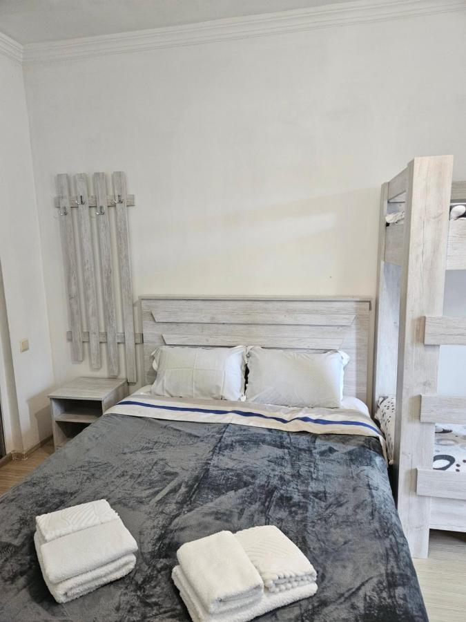 Guest House Junona Makhinjauri Buitenkant foto